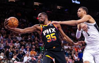 入场仪式上 入场仪式上