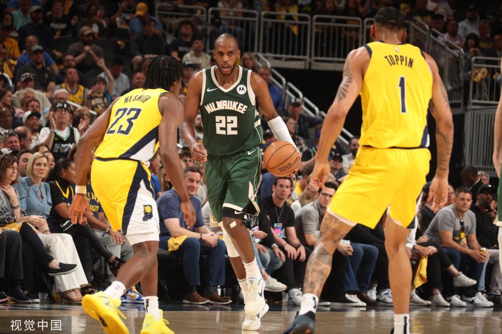 但他在狭窄 但他在狭窄