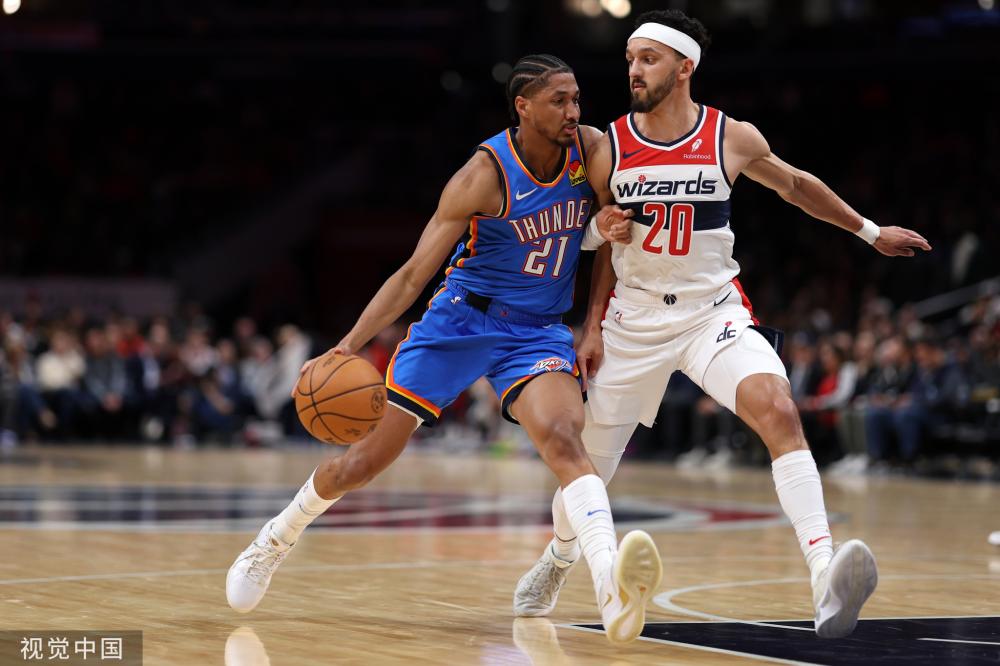 展现了他在 展现了他在