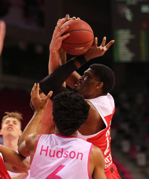 通过精准的 通过精准的