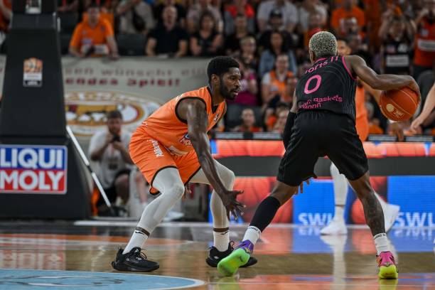 通过增加 通过增加